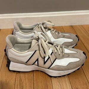 New Balance 327 Women’s 8.5